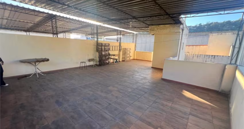 Sobrado com 2 quartos à venda em Fonseca - RJ