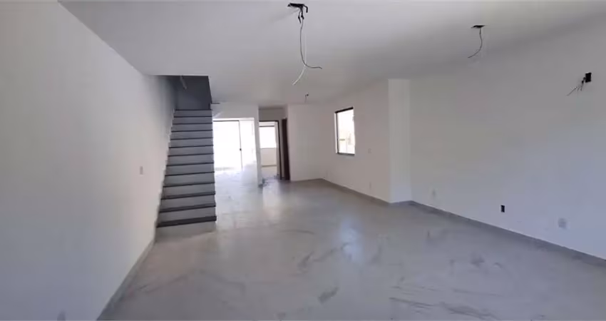 Casa com 4 quartos à venda em Maravista - RJ
