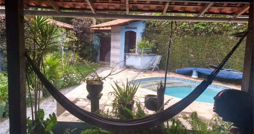 Casa com 3 quartos à venda em Piratininga - RJ