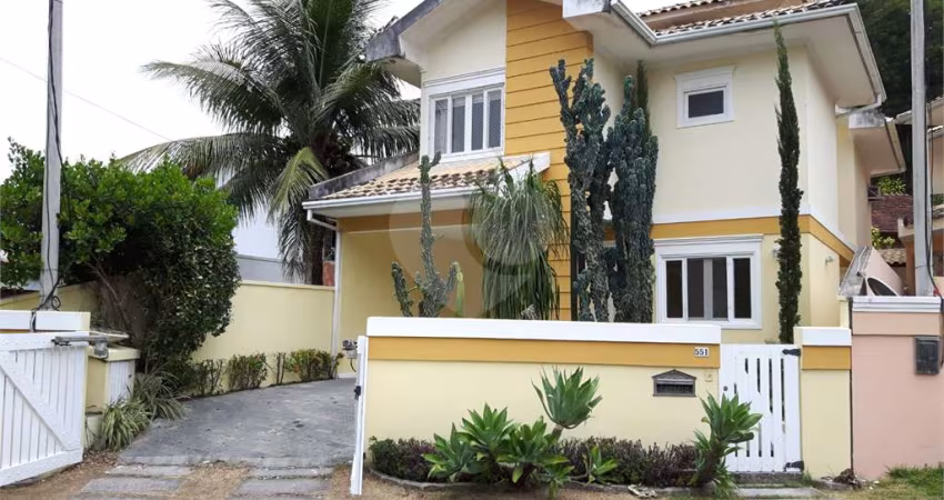 Casa com 3 quartos à venda em Piratininga - RJ
