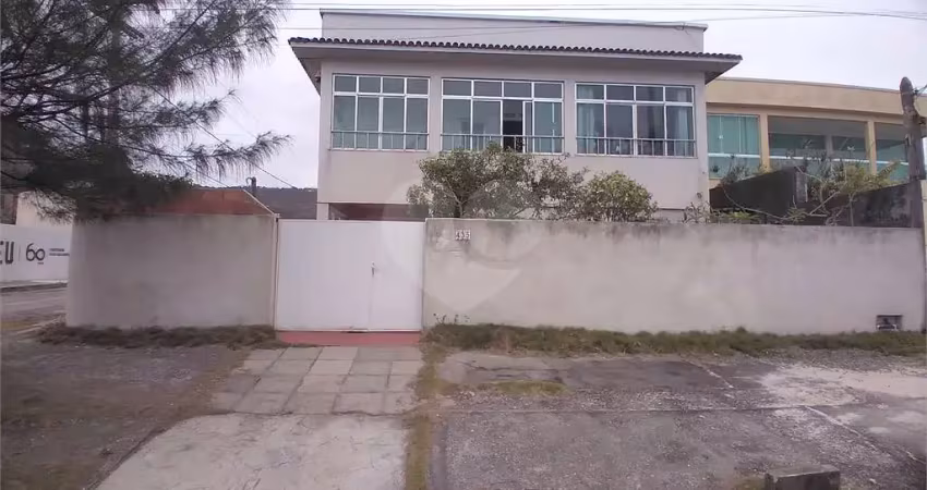 Casa com 4 quartos à venda em Piratininga - RJ