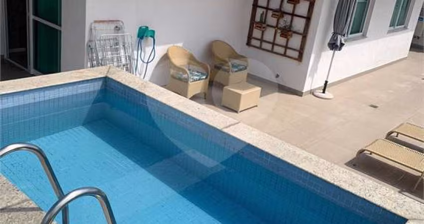 Cobertura com 3 quartos à venda em Santa Rosa - RJ