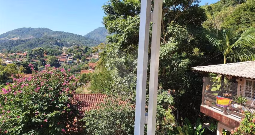 Casa com 3 quartos à venda em Mata Paca - RJ