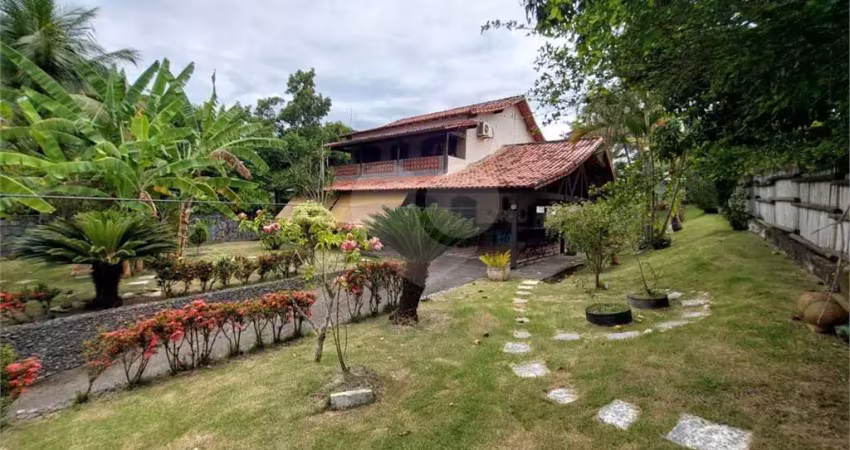 Casa com 2 quartos à venda em cajueiros (itaipuaçu) - rj