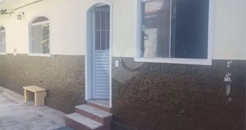 Casa de vila com 2 quartos à venda em santa rosa - rj