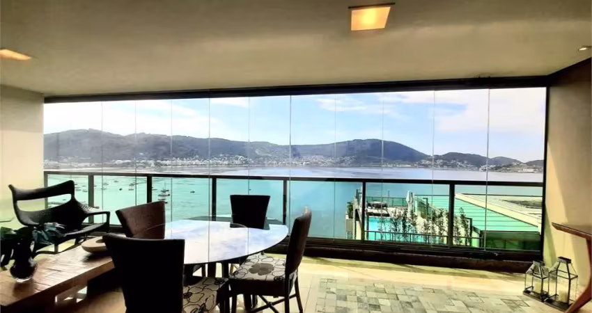 Apartamento com 4 quartos à venda em São Francisco - RJ