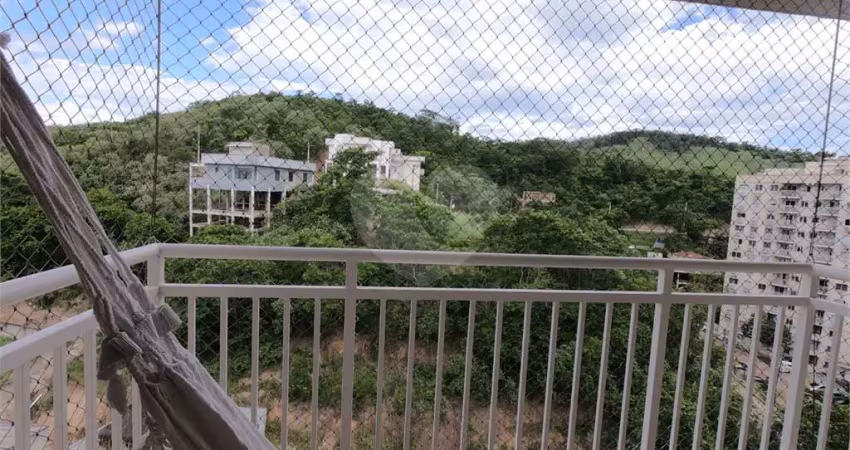 Apartamento com 3 quartos à venda em Maria Paula - RJ