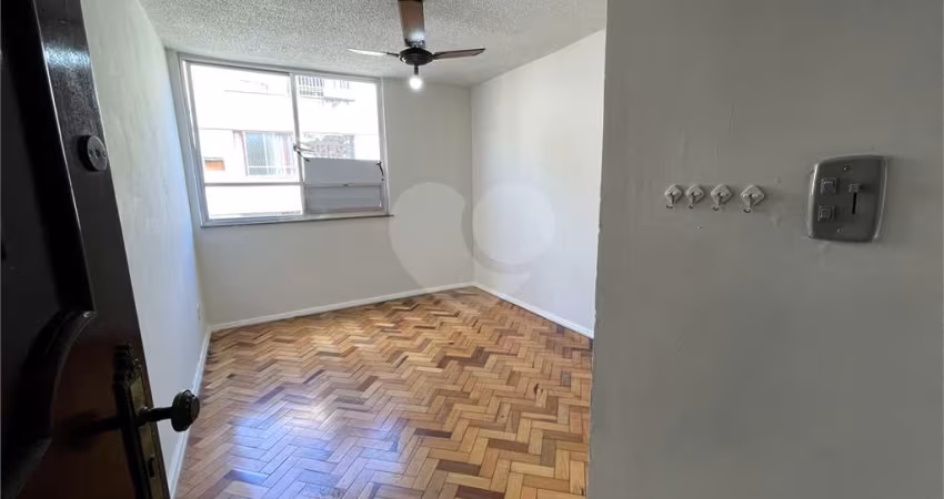Apartamento com 2 quartos à venda em Santa Rosa - RJ