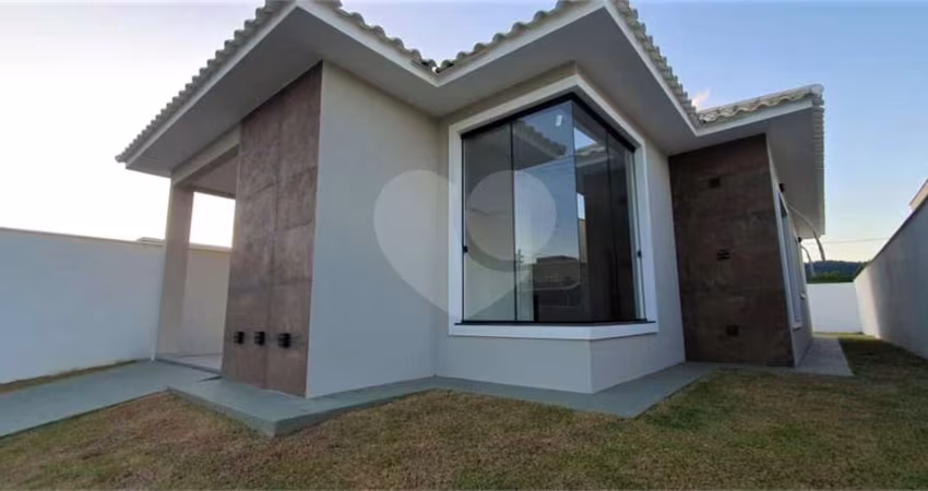 Condomínio com 3 quartos à venda em Itapeba - RJ