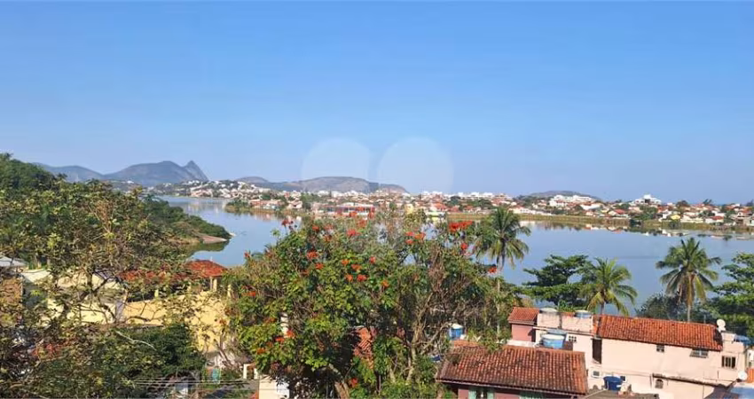 Casa com 6 quartos à venda em Jardim Imbuí - RJ