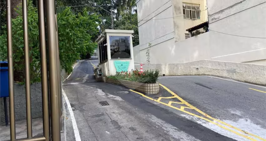 Apartamento com 2 quartos à venda em Icaraí - RJ