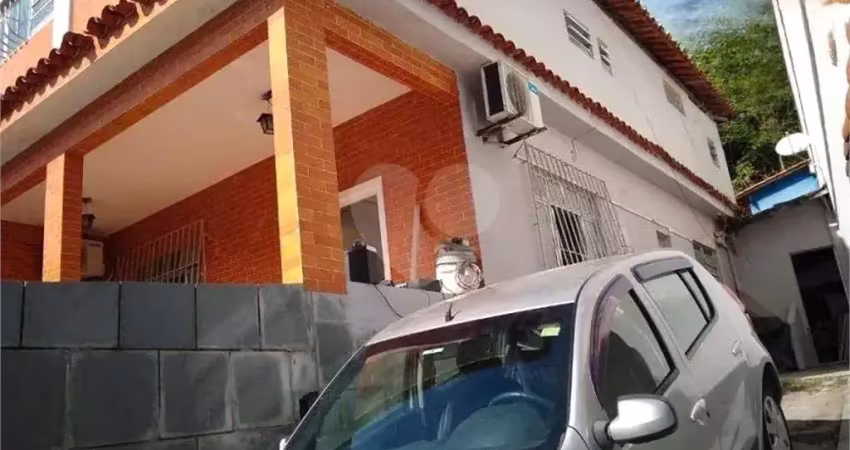 Casa com 4 quartos à venda na São Luiz, Santa Rosa, Niterói