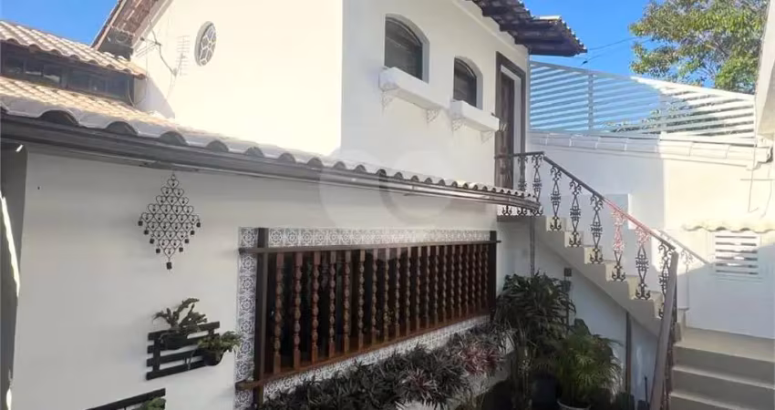 Casa com 3 quartos à venda em São Francisco - RJ