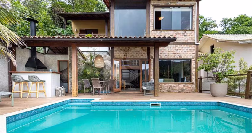 Casa com 4 quartos à venda em São Francisco - RJ