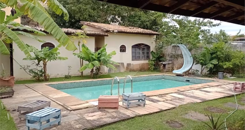 Casa com 3 quartos à venda em Camboinhas - RJ