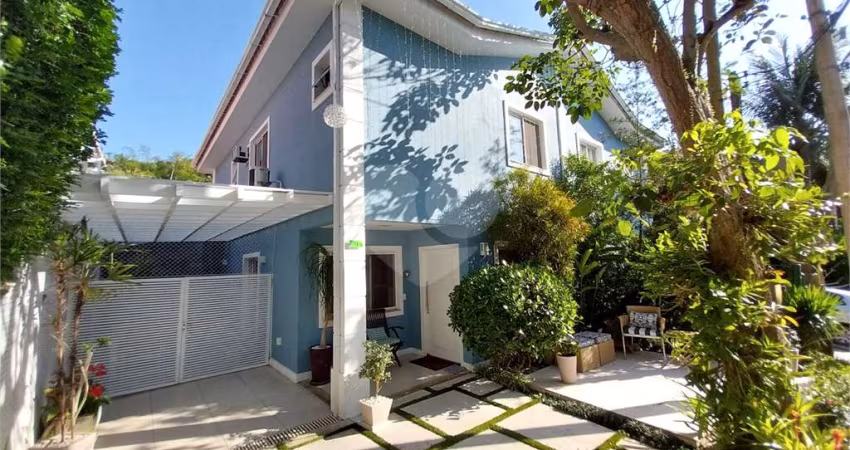 Condomínio com 4 quartos à venda em Badu - RJ