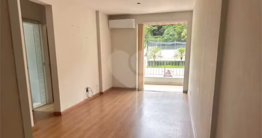Apartamento com 2 quartos à venda em Icaraí - RJ