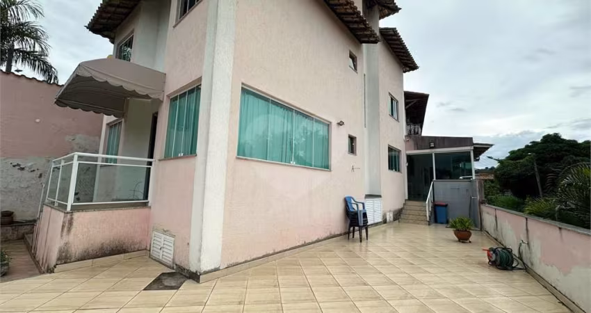 Casa com 3 quartos à venda em Maravista - RJ