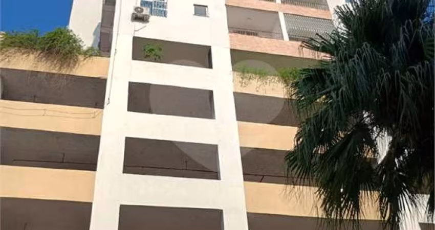 Condomínio com 2 quartos à venda em Santana - RJ