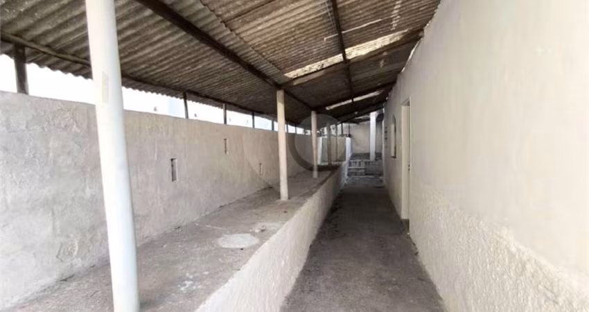 Casa com 1 quartos à venda em Cubango - RJ