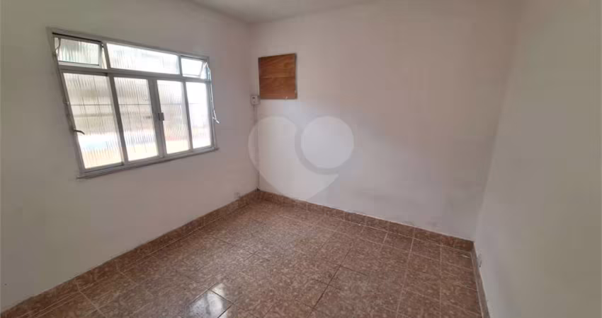 Casa com 2 quartos à venda em Cubango - RJ