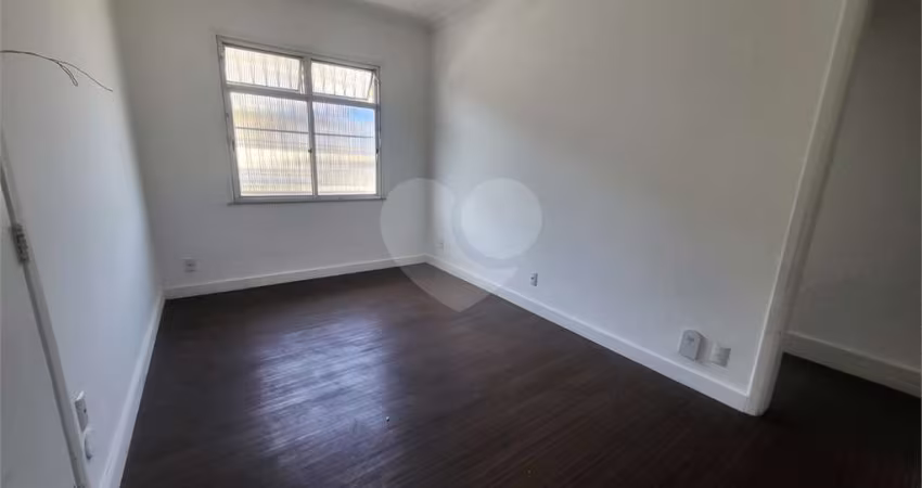 Apartamento com 3 quartos à venda em Santa Rosa - RJ