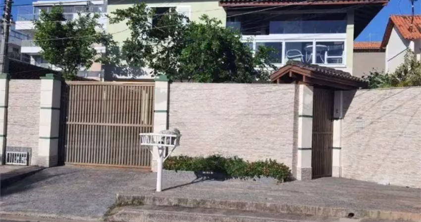 Casa com 4 quartos à venda na Orestes Barbosa, Piratininga, Niterói
