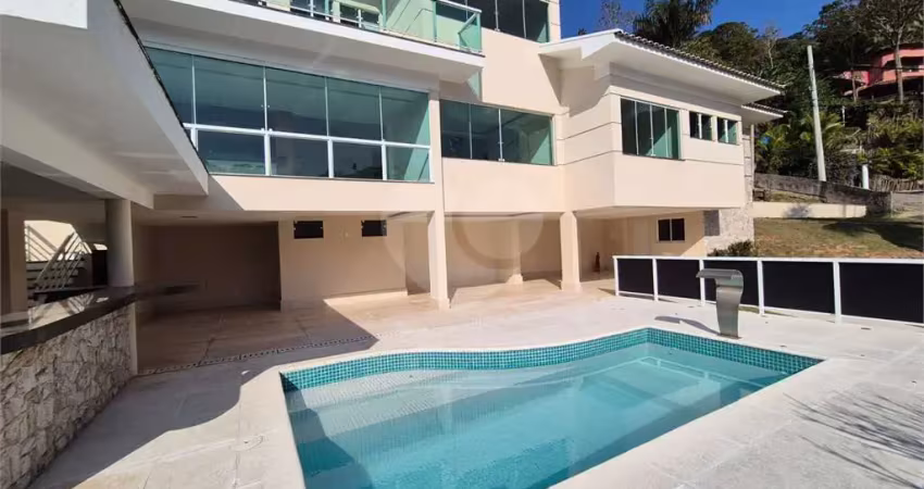 Condomínio com 5 quartos à venda ou para locação em vila progresso - rj