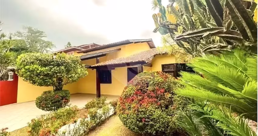 Casa com 3 quartos à venda na Madre Mary Marcelline, Itaipu, Niterói