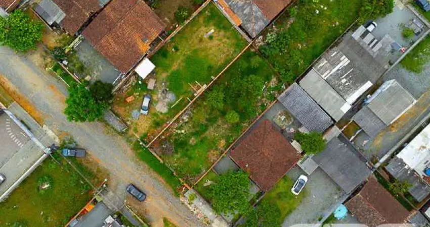 Terreno à venda na Rua dos Mecânicos, 12, Paranaguamirim, Joinville