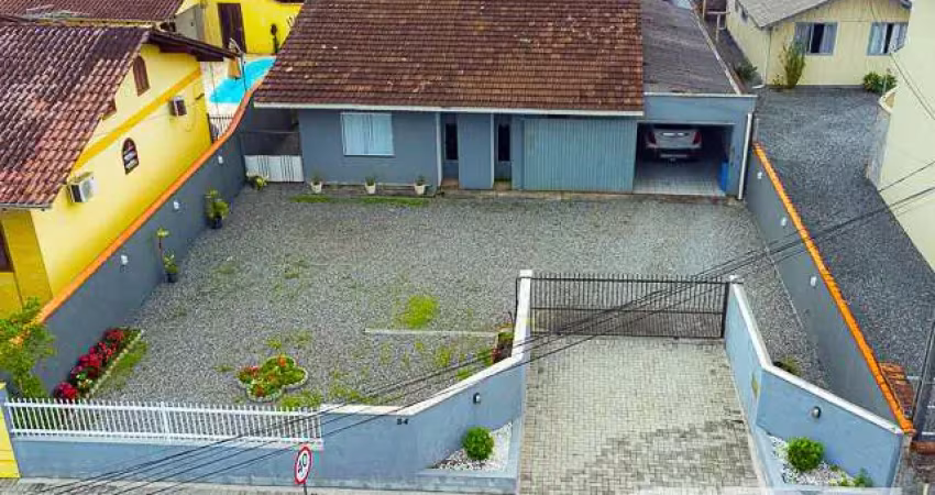 Casa com 3 quartos à venda na Rua Quinze de Novembro, 84, Vila Nova, Joinville