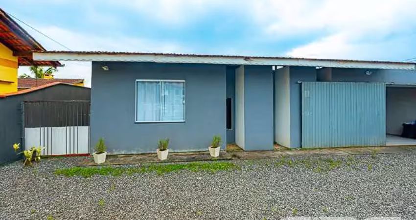 Casa com 3 quartos à venda na Rua Quinze de Novembro, 84, Vila Nova, Joinville