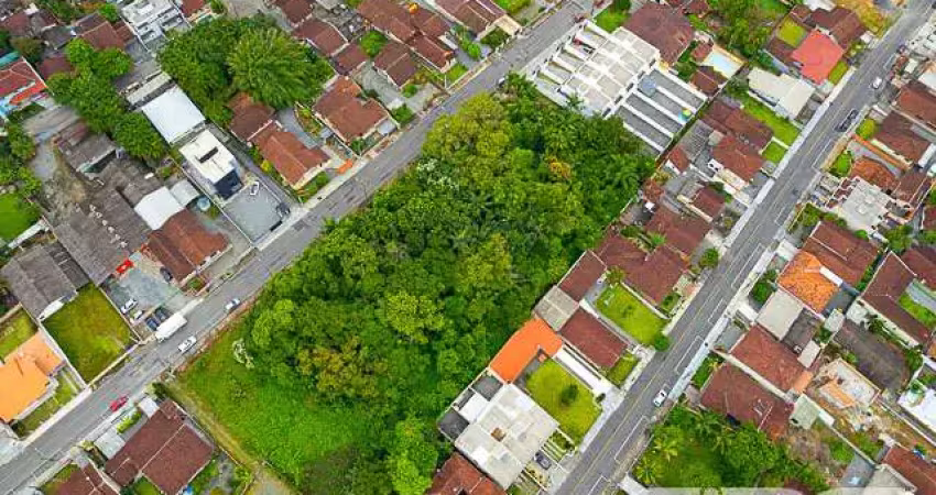 Terreno à venda na Rua Tenente Antônio João, 345, Bom Retiro, Joinville