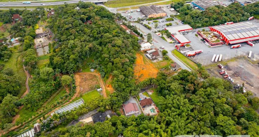 Terreno à venda na Olávo Bilac, 900, Pirabeiraba, Joinville