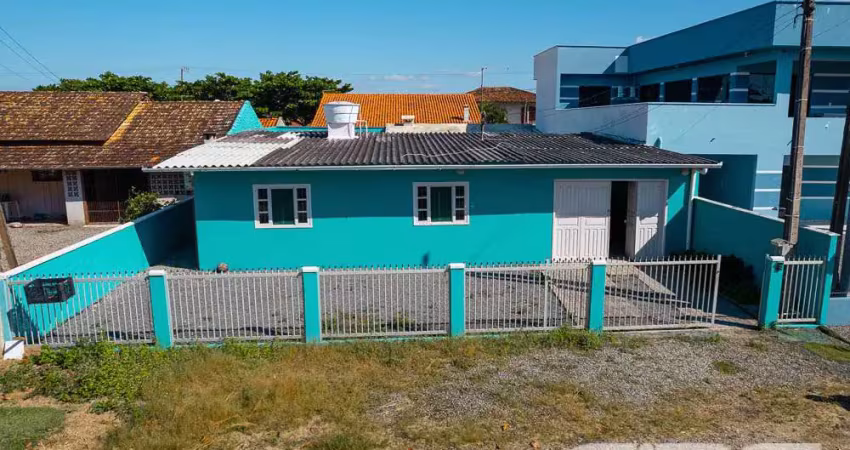 Casa com 4 quartos à venda na Nereu Ramos, 141, Salinas, Balneário Barra do Sul