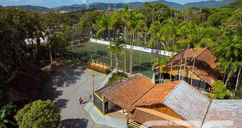 Chácara / sítio com 5 quartos à venda na Rua Waldemiro José Borges, 245, Profipo, Joinville