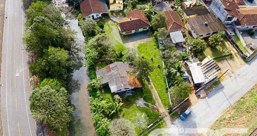 Terreno à venda na Voluntários da Patria, 15, Itaum, Joinville