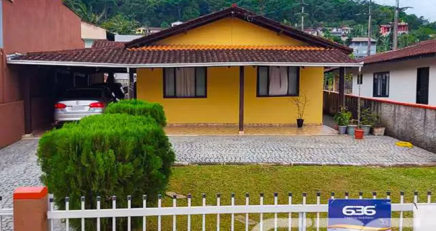 Casa com 3 quartos à venda na Rua Waldemiro José Borges, 180, Itinga, Joinville