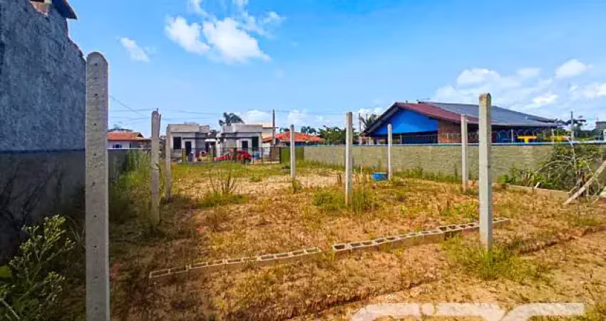 Terreno à venda na Rua Montevidéo, Praia do Ervino, São Francisco do Sul