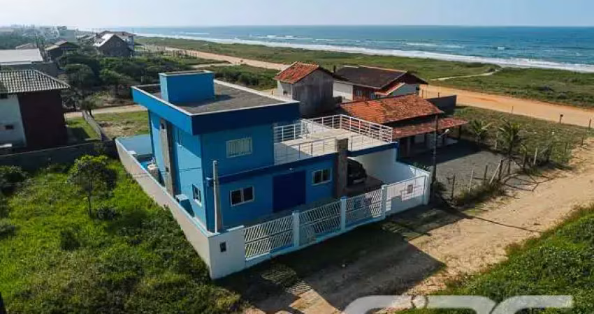 Casa com 3 quartos à venda na Rua Curitiba, 42, Praia do Ervino, São Francisco do Sul