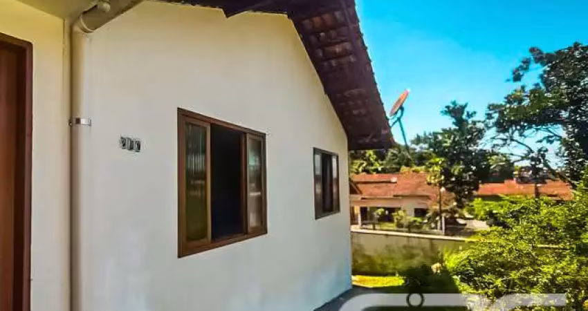 Casa com 4 quartos à venda na Rua Fátima, 207, Jarivatuba, Joinville