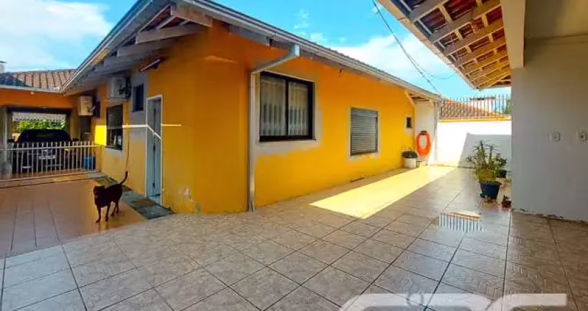 Casa com 6 quartos à venda na Voluntários da Patria, 20, Itaum, Joinville