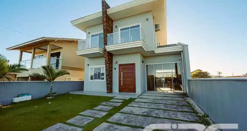 Casa com 3 quartos à venda na Nereu Ramos, Salinas, Balneário Barra do Sul