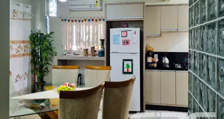 Casa com 3 quartos à venda na Rua Monsenhor Gercino, 87, João Costa, Joinville
