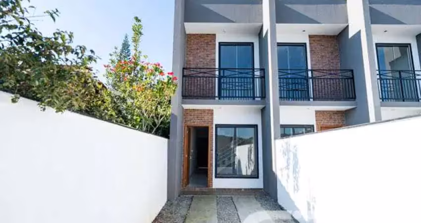 Casa com 2 quartos à venda na Rua dos Mecânicos, Paranaguamirim, Joinville