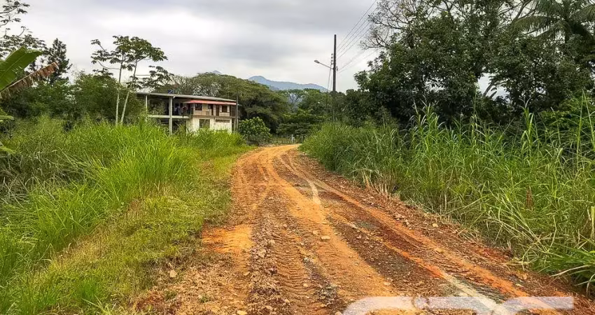 Terreno à venda na Rua Quinze de Outubro, 1565, Pirabeiraba, Joinville