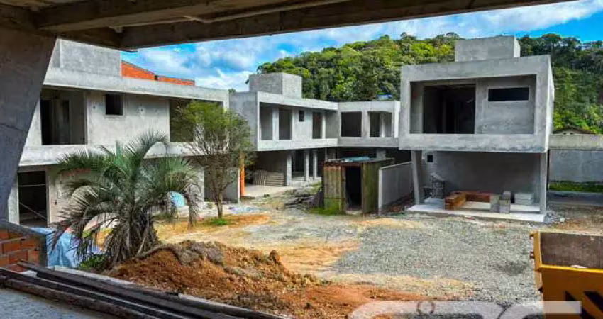 Casa em condomínio fechado com 3 quartos à venda na Rua Quinze de Novembro, Glória, Joinville