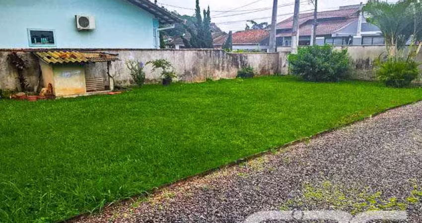 Casa com 2 quartos à venda na Avenida Paulo Schroeder, 91, Petrópolis, Joinville