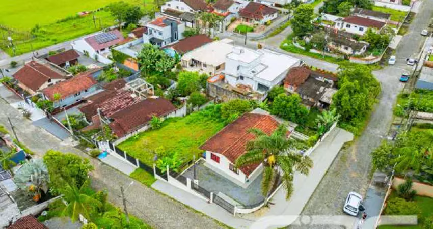 Terreno à venda na Albano Schimdt, Boa Vista, Joinville