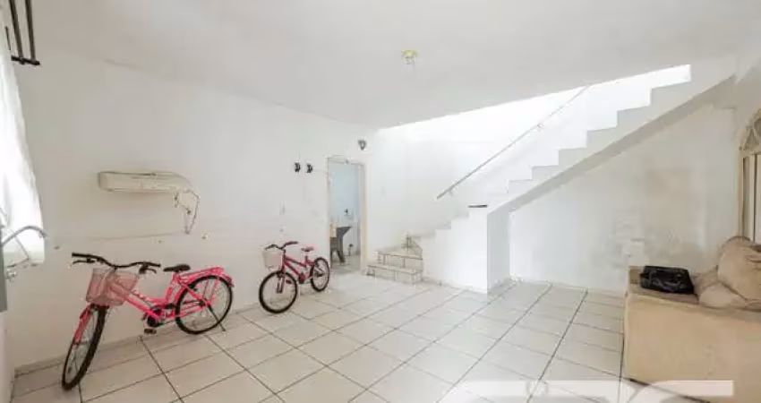 Casa com 3 quartos à venda na Rua Tuiuti, 600, Aventureiro, Joinville
